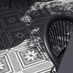 GeoCeramica® Décor 60x60x4 - Concreet Flower Decorate