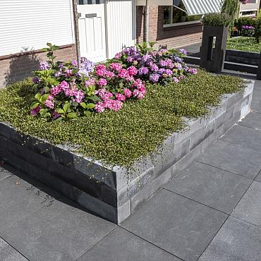 Linea block black *kp* 15x15x60 (1)