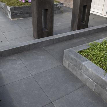 Linea block black *kp* 15x15x60 (1)